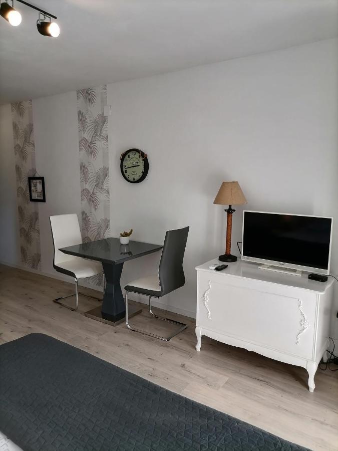 Apartments Dora Bibinje, 30 M From The Sea Buitenkant foto
